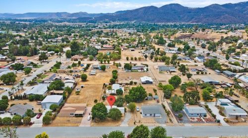 22121 Amado Ln, Wildomar, CA 92595-9607