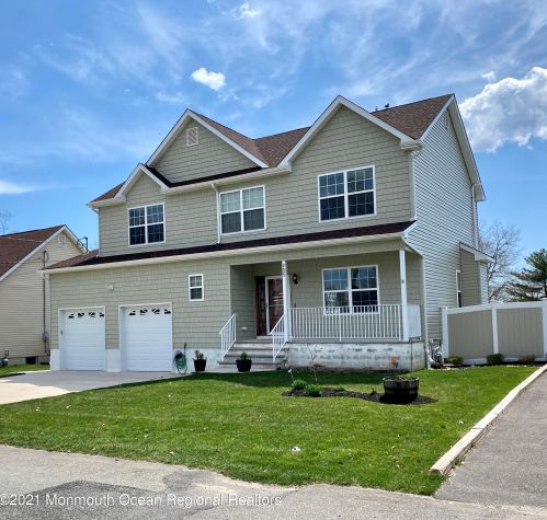 905 Elwood St, Lacey, NJ 08731-1124