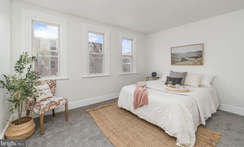 706 Beaver St, Lancaster PA  17603-5802 exterior