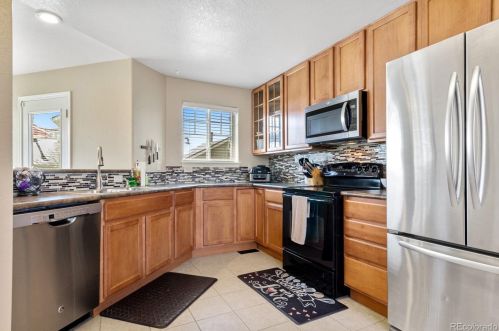 7524 Quatar Way, Aurora CO 80016-7134 exterior