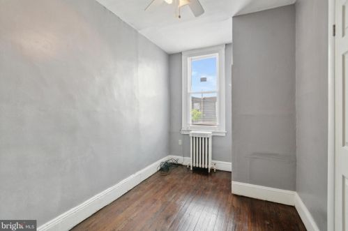 2210 Cantrell St, Philadelphia PA 19145-3307 exterior