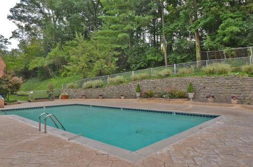 3542 Amberacres Dr, Cincinnati OH  45237-2545 exterior
