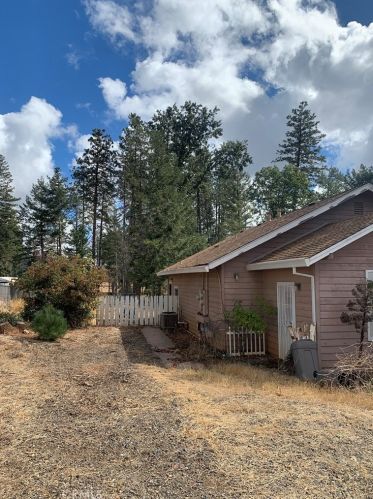 7086 Pentz Rd, Paradise, CA 95969-2327