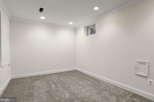 10871 Lockwood Dr, Silver Spring MD 20901-4514 exterior