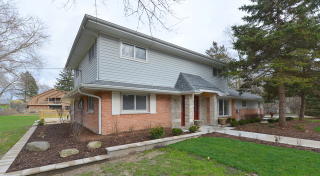 24161 Beach Dr, Trout Valley, IL 60013-9700