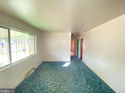 1496 Manor View Rd, Davidsonville, MD 21035-2164