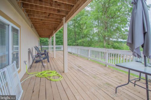 116 Solomons Ct, Hedgesville WV  25427-3723 exterior