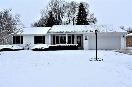 2600 Melody Ln, Rockford, IL 61114-6418