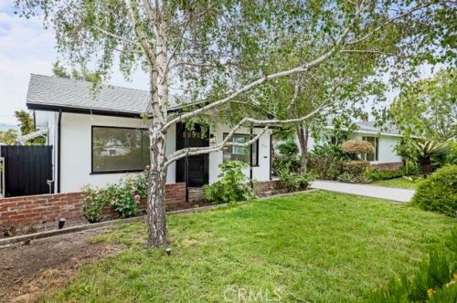 1710 Glenwood Rd, Glendale CA  91201-1812 exterior