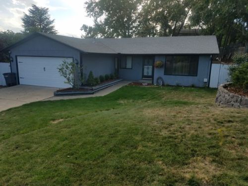 104 58th St, Yakima, WA 98901-1611