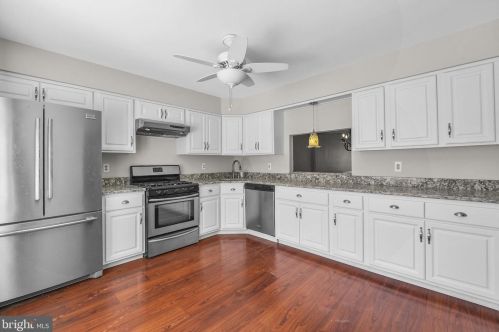 506 Sturbridge Ct, Flemington, NJ 08822-2020