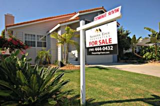 1651 Quiet Hills Dr, Oceanside, CA 92056-2920
