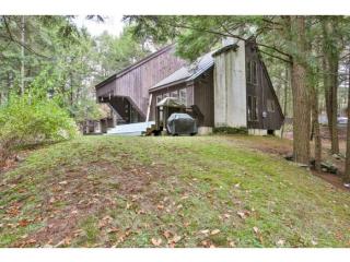 22 Eagle Ln, Norwich, VT 05055-9628