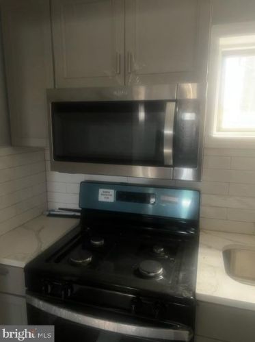 2839 Emerald St, Philadelphia PA  19134-3547 exterior