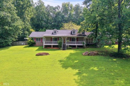 13 Hidden Lake Ct, Stockbridge, GA 30281-1200