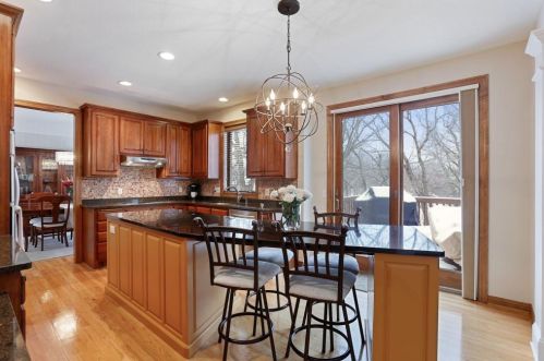 1704 Brant Cir, Saint Paul MN  55122-2290 exterior