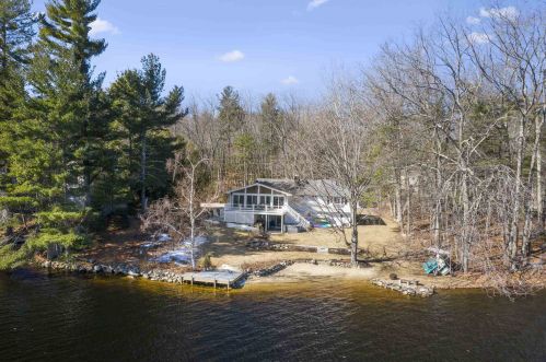 37 Hazelwood Dr, Hudson, NH 03051-3439