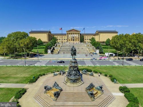 226 22nd St, Philadelphia PA 19103-1384 exterior