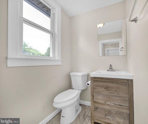 26 Crescent Blvd, Camden NJ  08108-1042 exterior