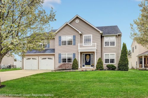 208 Cedar Lake Pt, Lacey, NJ 08731-4800