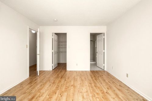 514 Eagles Chase Dr, Trenton NJ  08648-2539 exterior