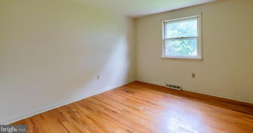 1343 Country Club Dr, Lancaster PA  17601-5209 exterior