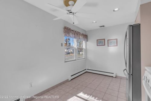 4 Judith Ct, Tinton Falls NJ  07712-4136 exterior