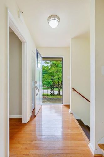 6896 Lockridge Dr, Atlanta GA  30360-1515 exterior