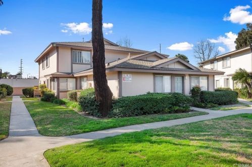 1706 Normandy Pl, Santa Ana, CA 92705-4302