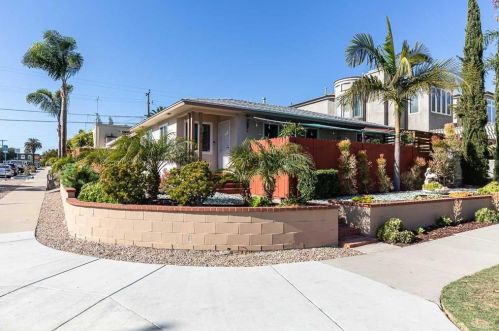 1824 Chico St, San Diego, CA 92109-6143