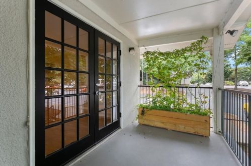 1150 Collier Rd, Atlanta GA  30318-0407 exterior