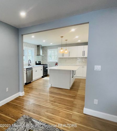 53 River St, Tinton Falls NJ  07701-1334 exterior