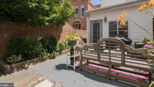 413 Belgrade St, Philadelphia PA 19125-2622 exterior