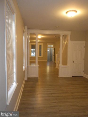 1605 Mount Ephraim Ave, Camden NJ  08104-1634 exterior