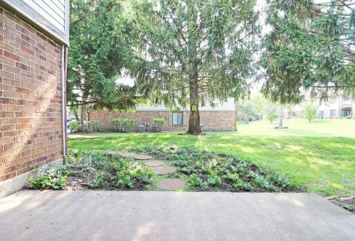 4245 Pheasant Trail Ct, Arlington Hts IL  60004-7933 exterior
