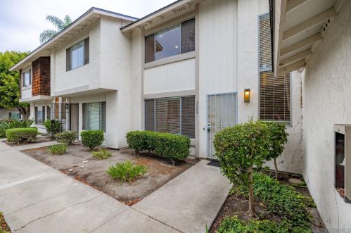 3505 Driftwood Pl, Oceanside, CA 92056-4733