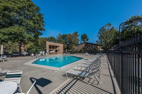 304 Parkaire Xing, Marietta, GA 30068-4693