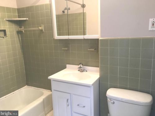 340 12 St, Philadelphia PA 19147-1832 exterior