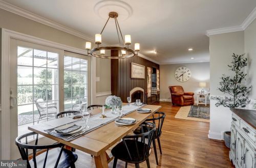 1220 Country Club Dr, Lancaster PA  17601-5208 exterior