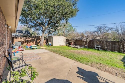 6440 Buckingham Trl, Fort Worth TX  76182-5005 exterior