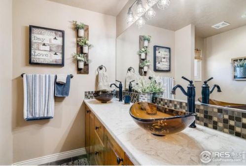 1911 25 Ave, Greeley CO 80634-4913 exterior