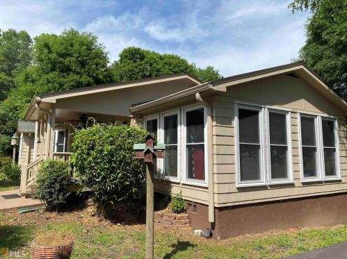 658 Flat Rock Rd, Stockbridge GA  30281-2835 exterior