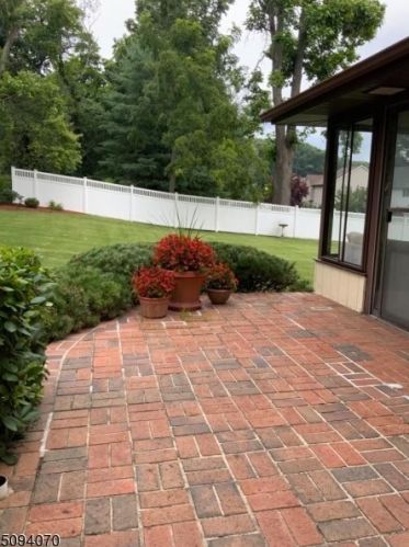 170 Quaker Church Rd, Dover NJ  07869-1437 exterior