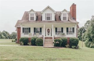1124 Smith Thompson Rd, Rock Bridge, TN 37022-9155