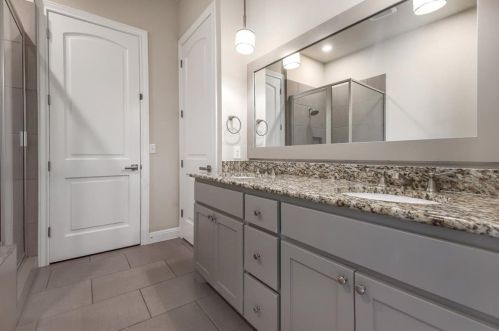 4516 Berkman Dr, Austin TX  78723-1217 exterior