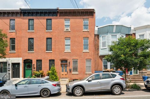 2607 Christian St, Philadelphia, PA 19146-2315