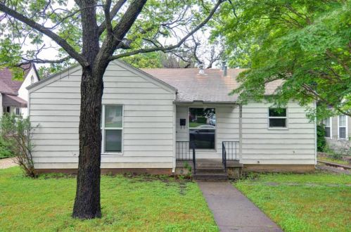 4921 Pershing Ave, Fort Worth TX  76107-4931 exterior