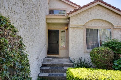 1816 Berryessa Dr, Modesto, CA 95358-6726