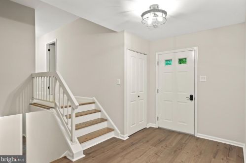 11312 Handlebar Rd, Herndon, VA 20191-3910