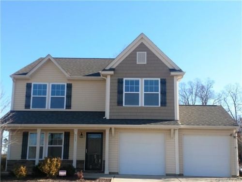 511 Smokehouse Ln, Albemarle, NC 28001-8213